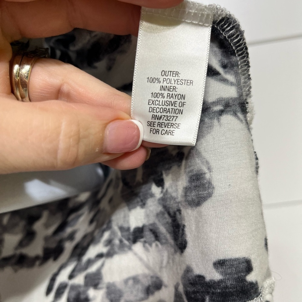 🔥Simply Vera Vera Wang blouse - Picture 4 of 8